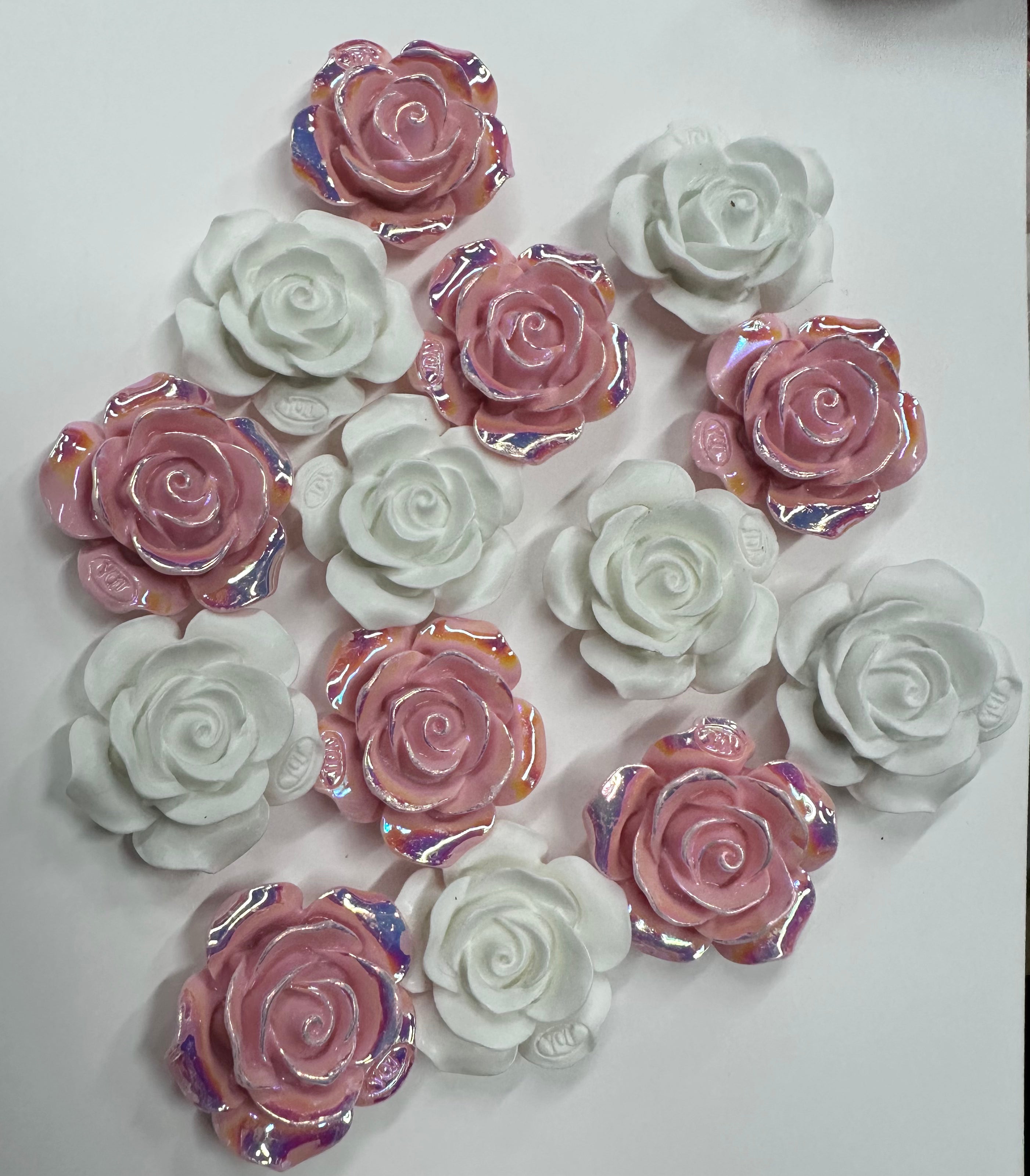 Resin Cabochon, Roses, Charms. White and Pink Roses