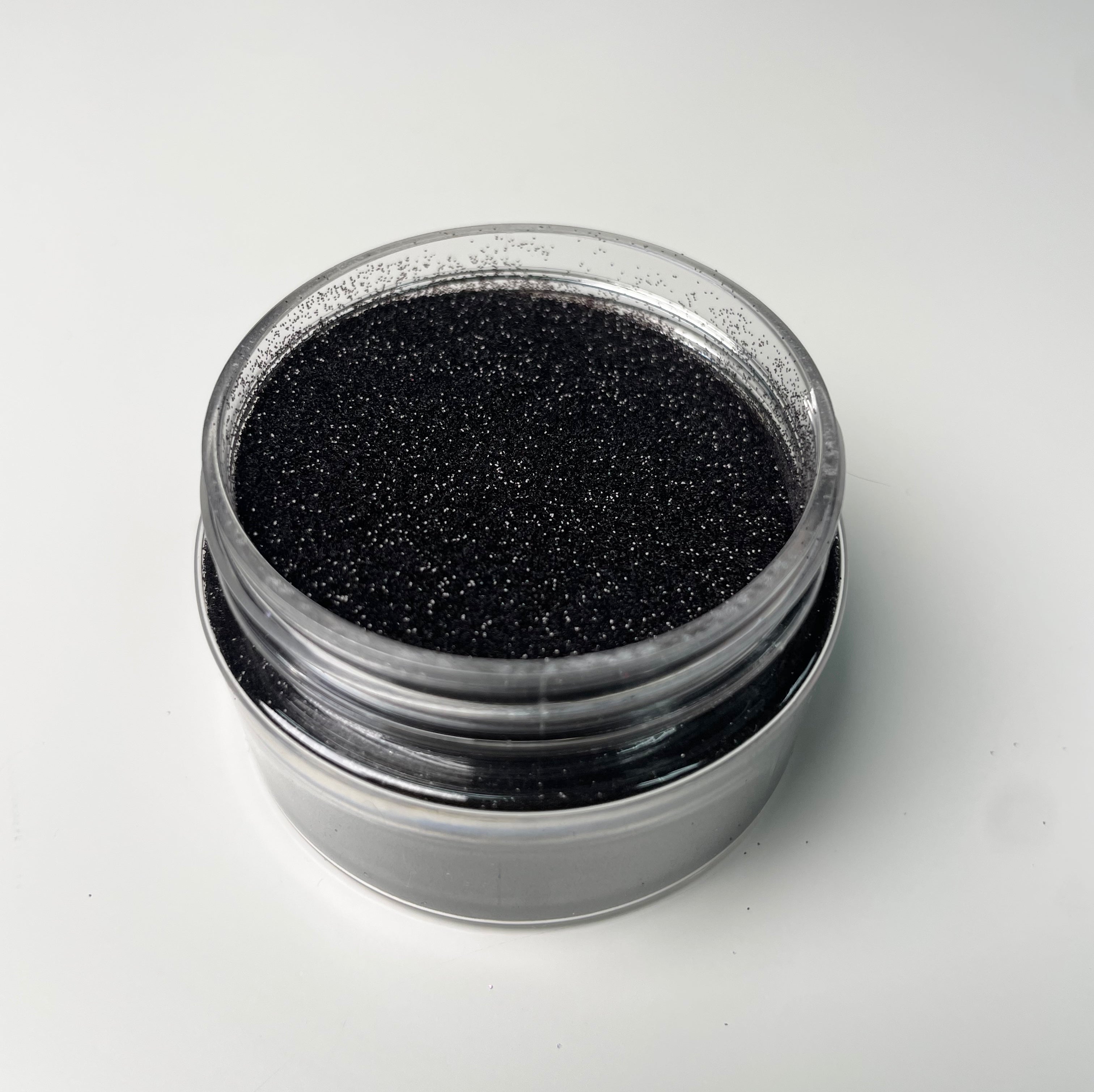 Glitter Dust, Black Out