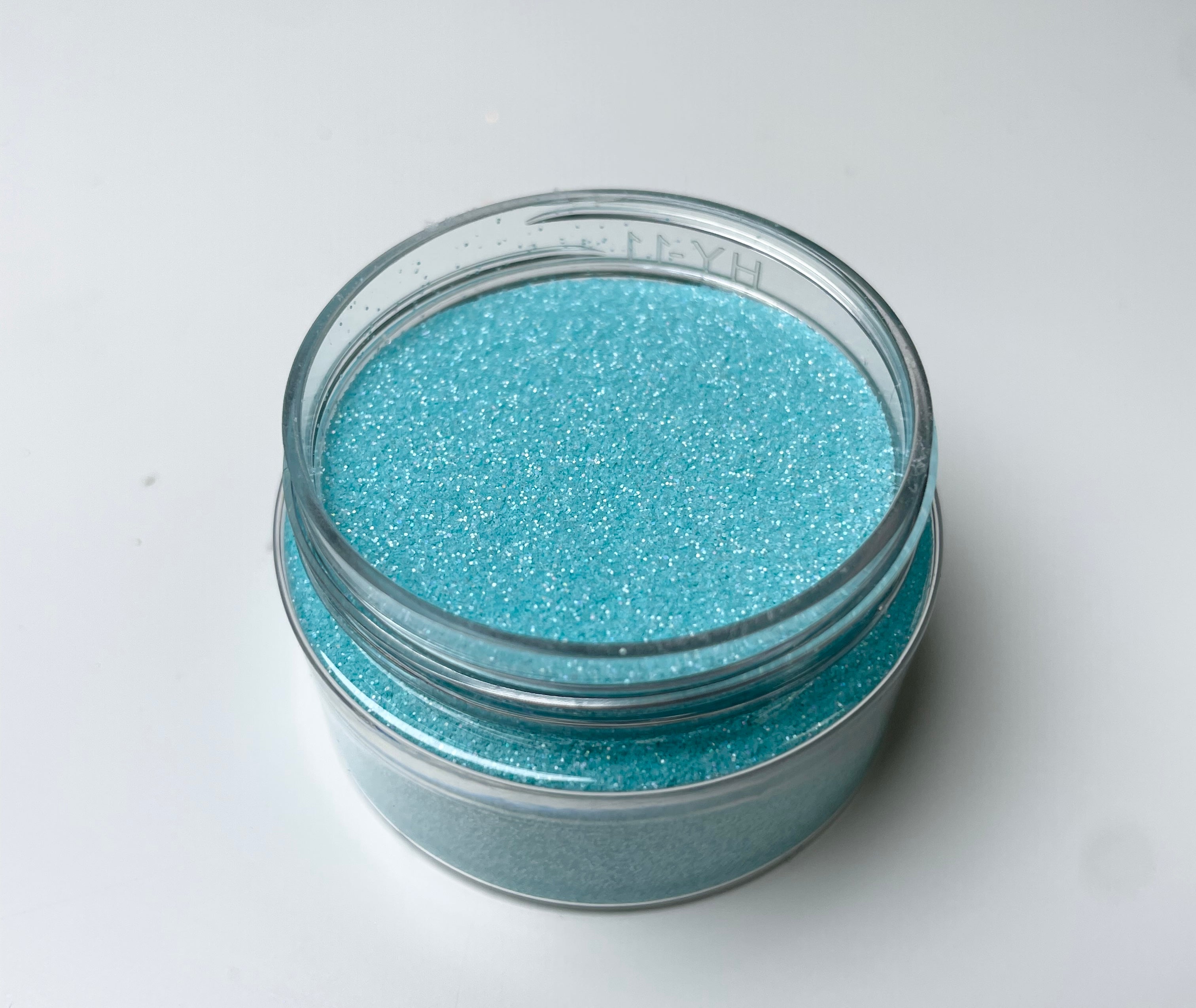 Glitter Dust, Anti-Hero