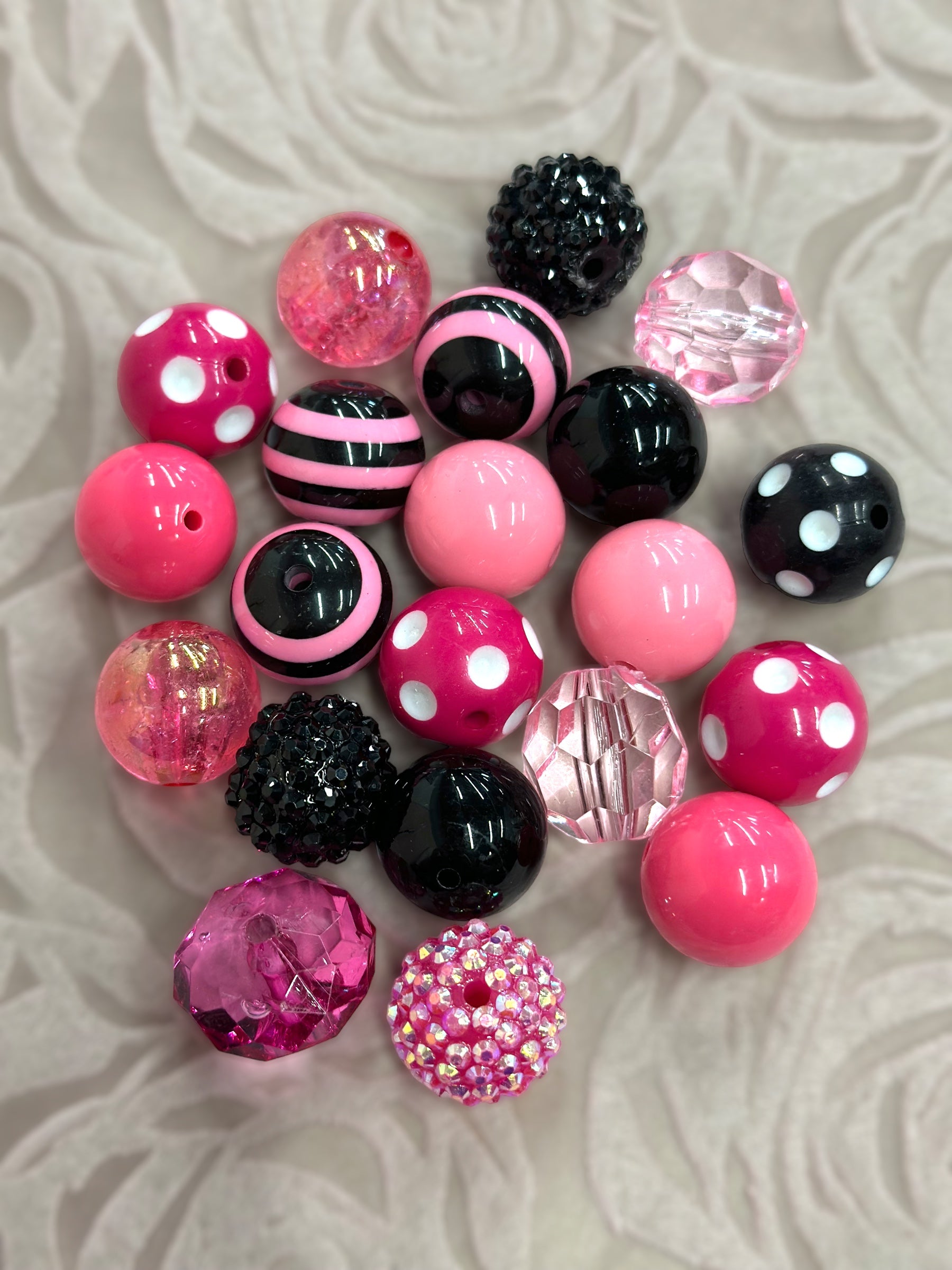 20 mm Bubblegum Beads, 50 pcs/bag. Assorted colors.