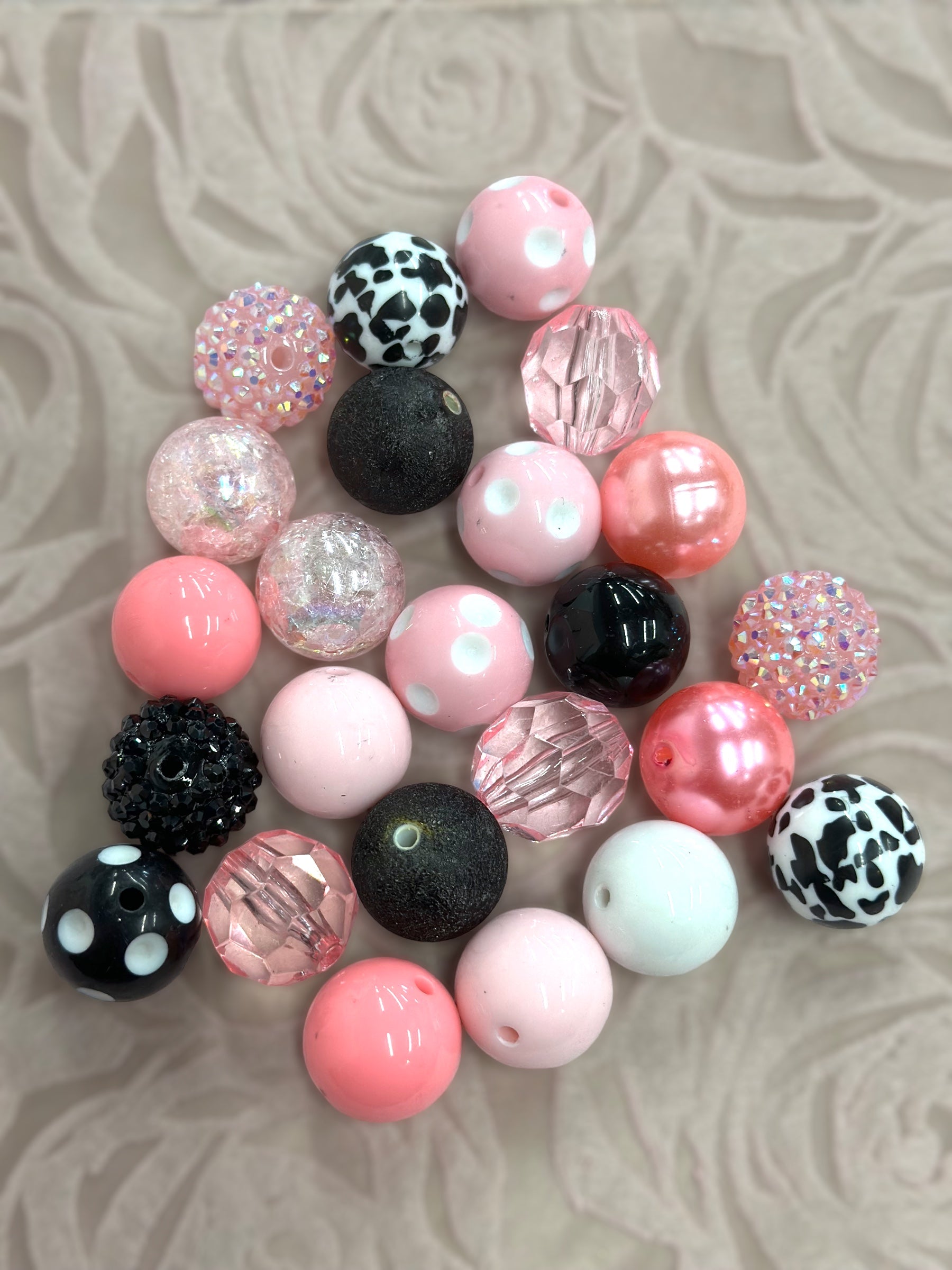 20 mm Bubblegum Beads, 50 pcs/bag. Assorted colors.