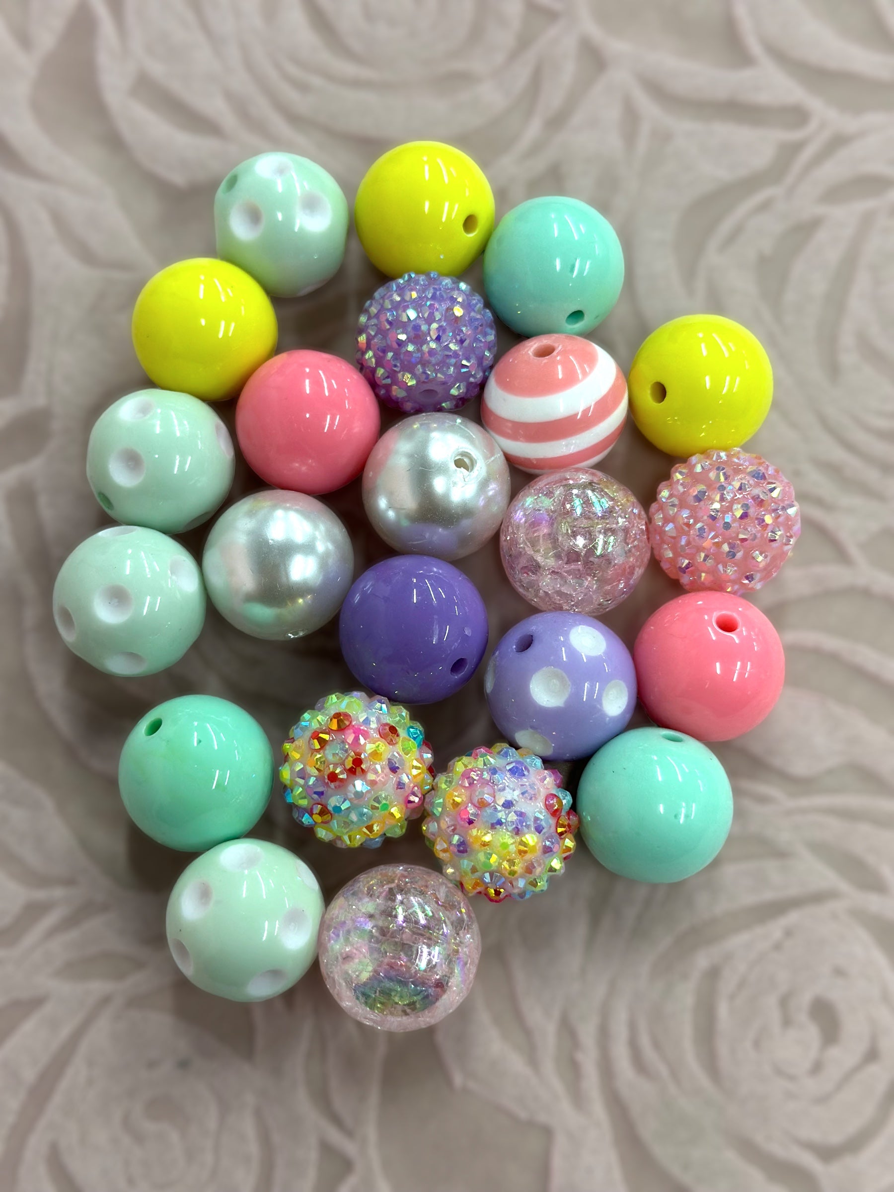 20 mm Bubblegum Beads, 50 pcs/bag. Assorted colors.