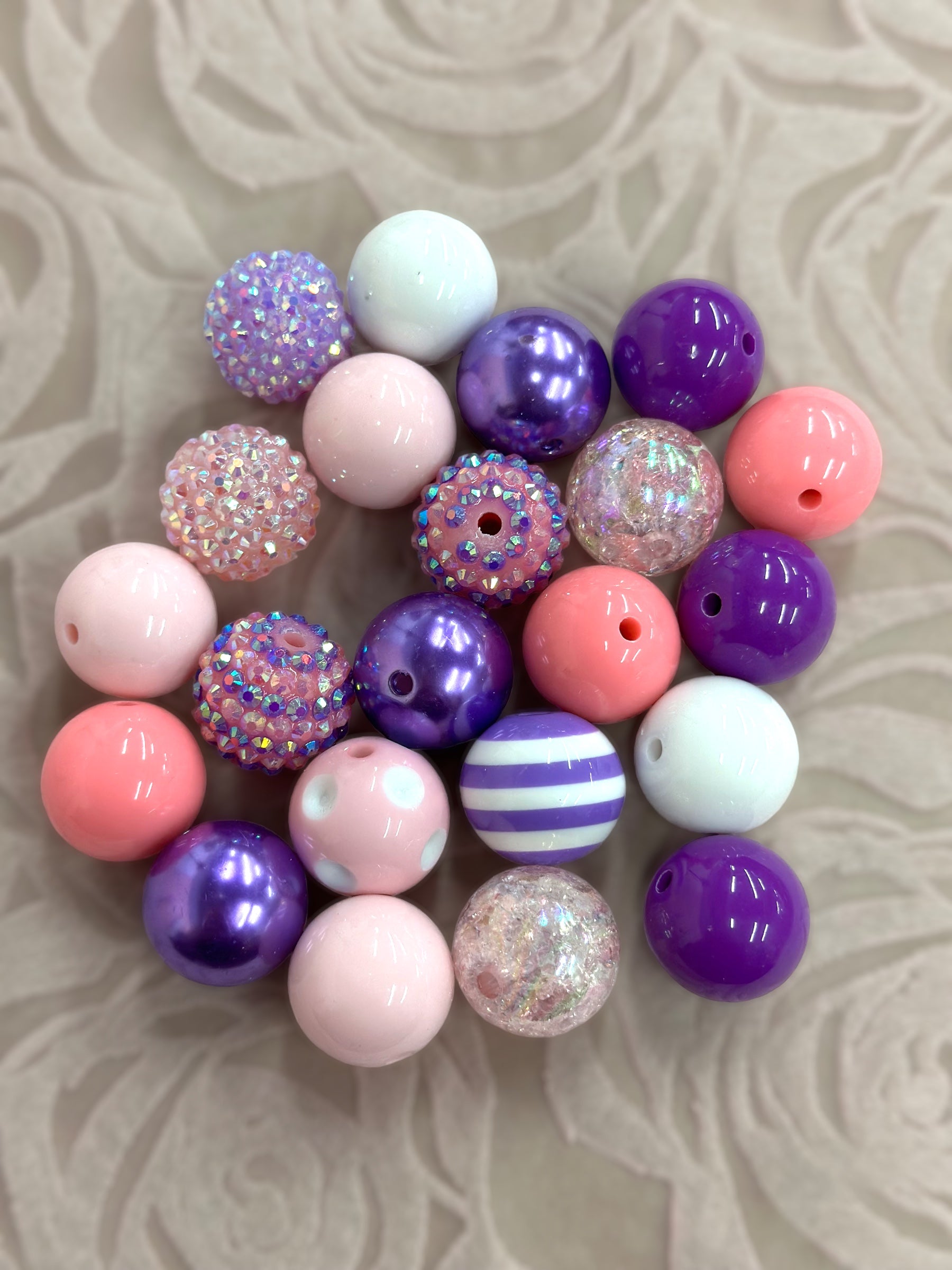 20 mm Bubblegum Beads, 50 pcs/bag. Assorted colors.