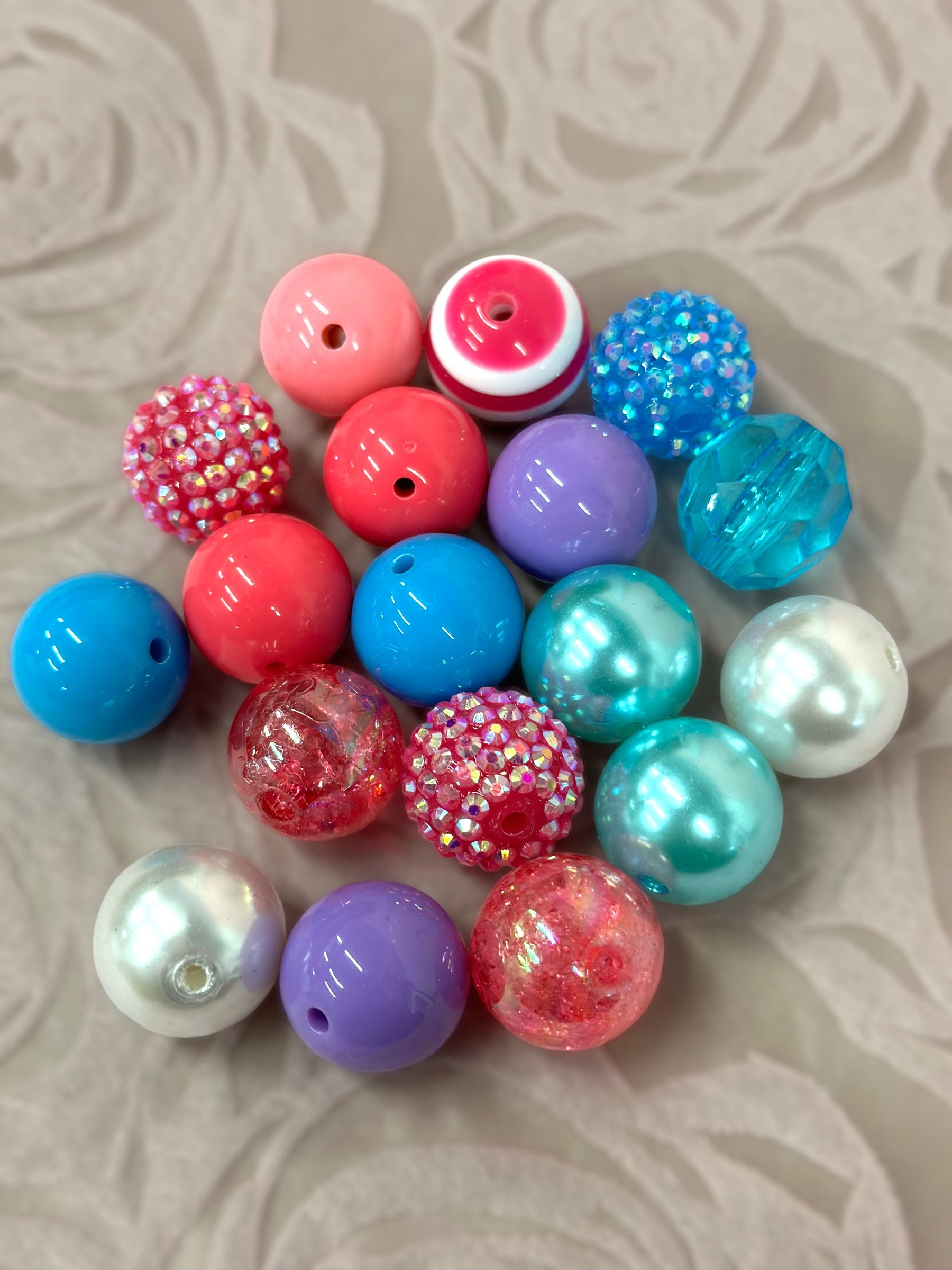20 mm Bubblegum Beads, 50 pcs/bag. Assorted colors.