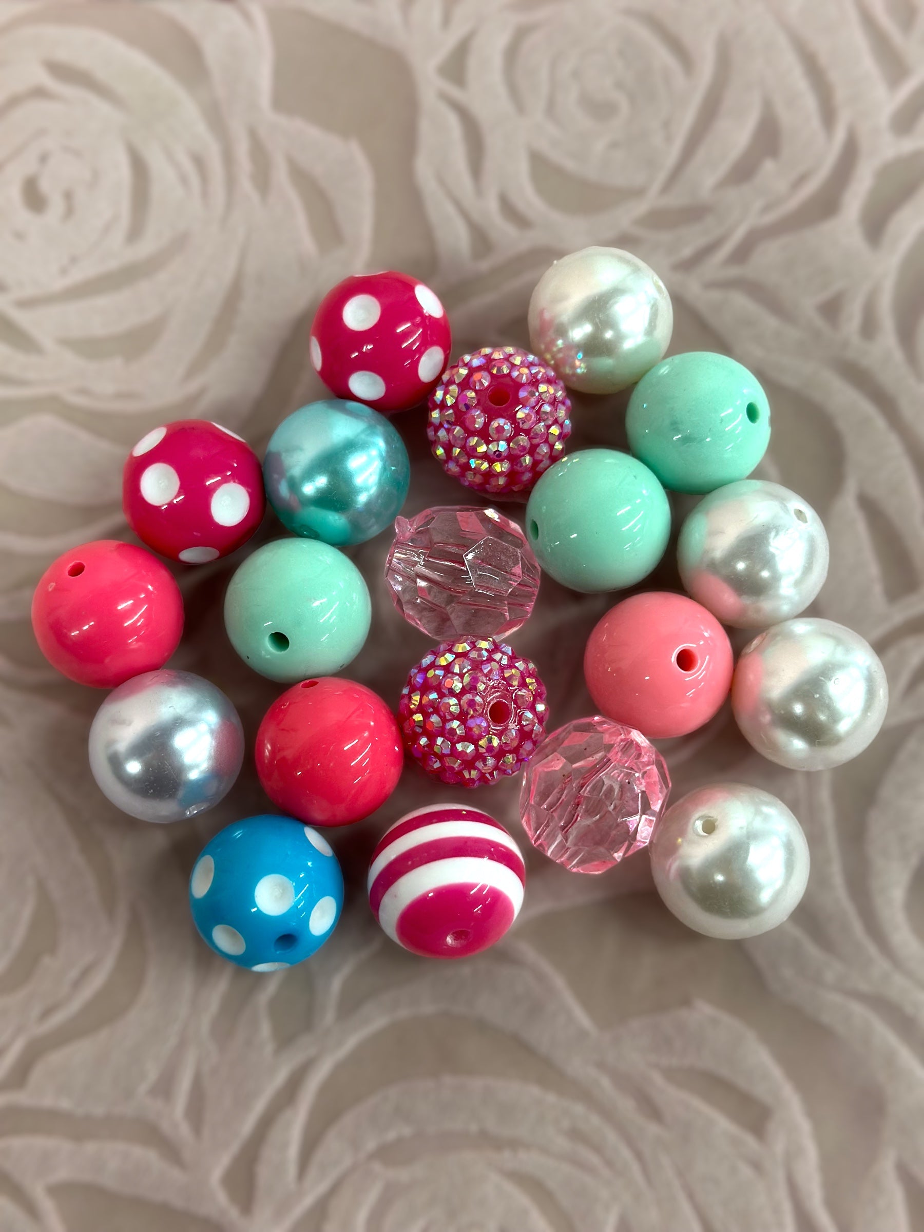 20 mm Bubblegum Beads, 50 pcs/bag. Assorted colors.