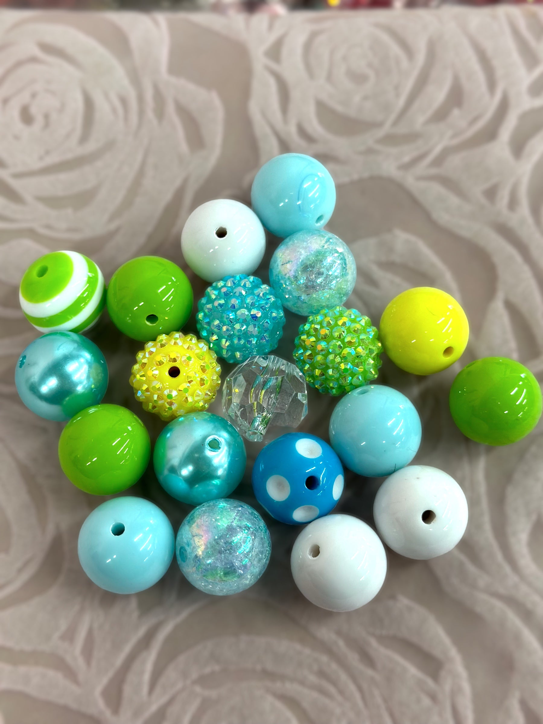 20 mm Bubblegum Beads, 50 pcs/bag. Assorted colors.