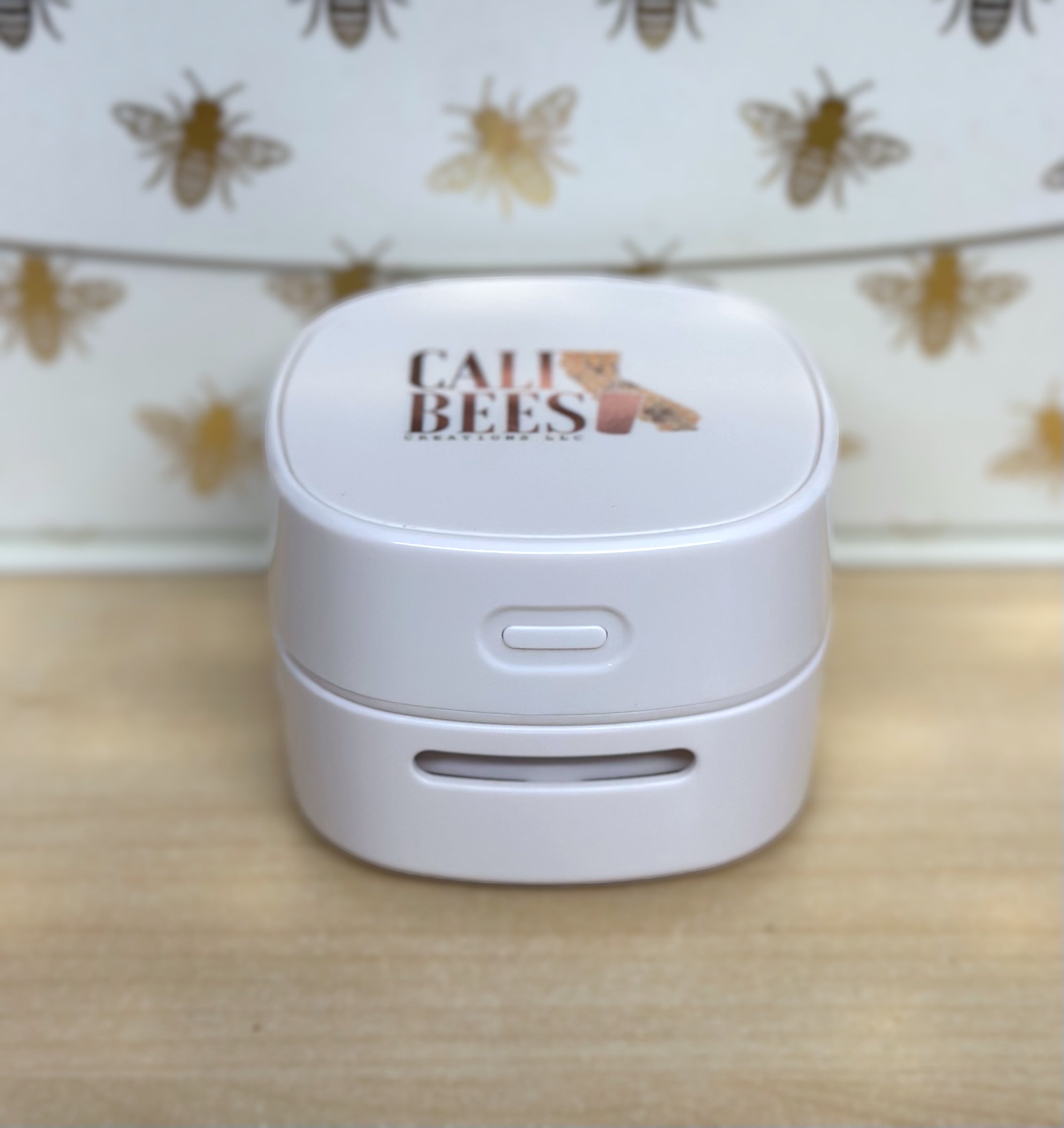 Cali Bees Mini Desktop Glitter Vacuum